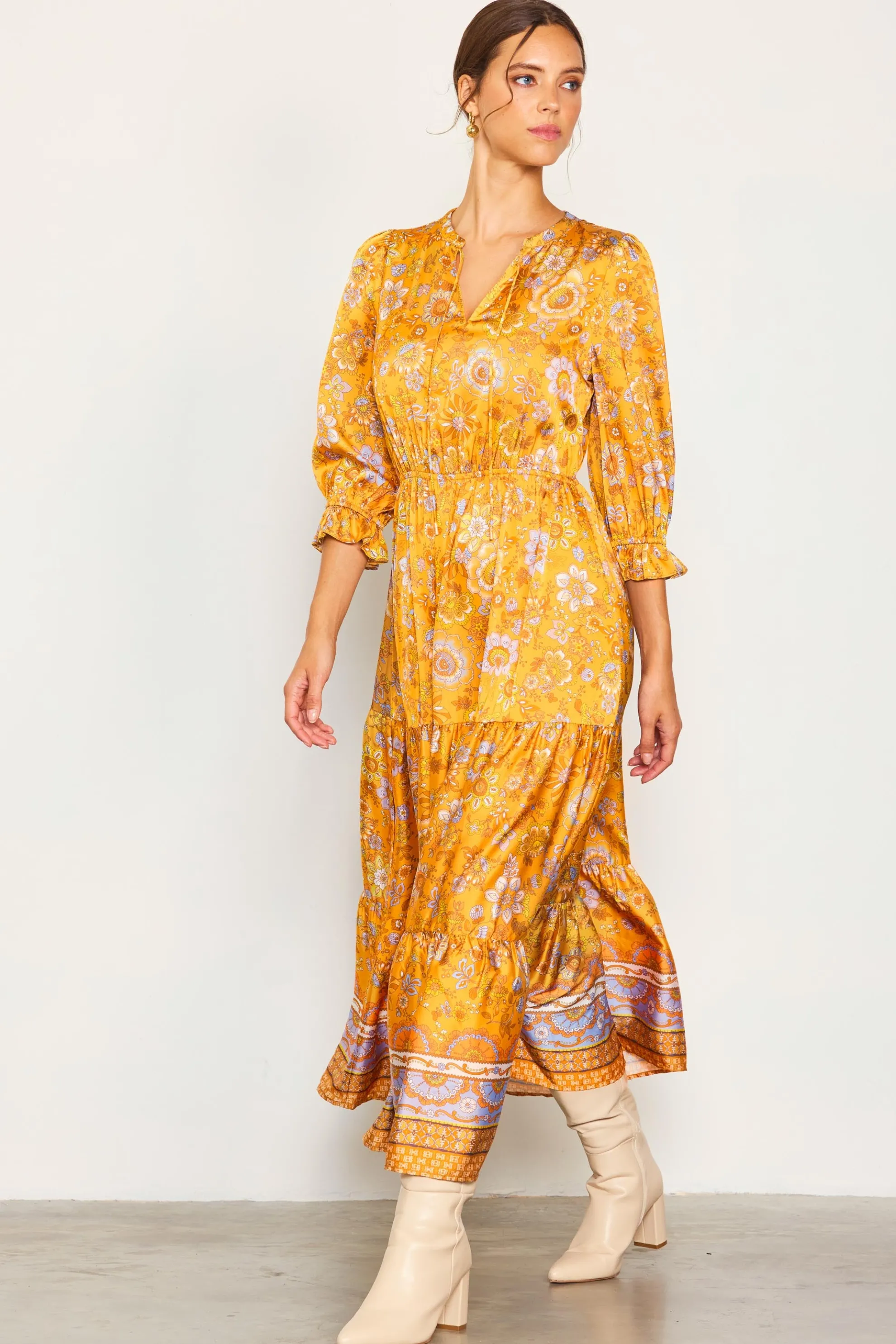 Retro Floral Motif Maxi Dress