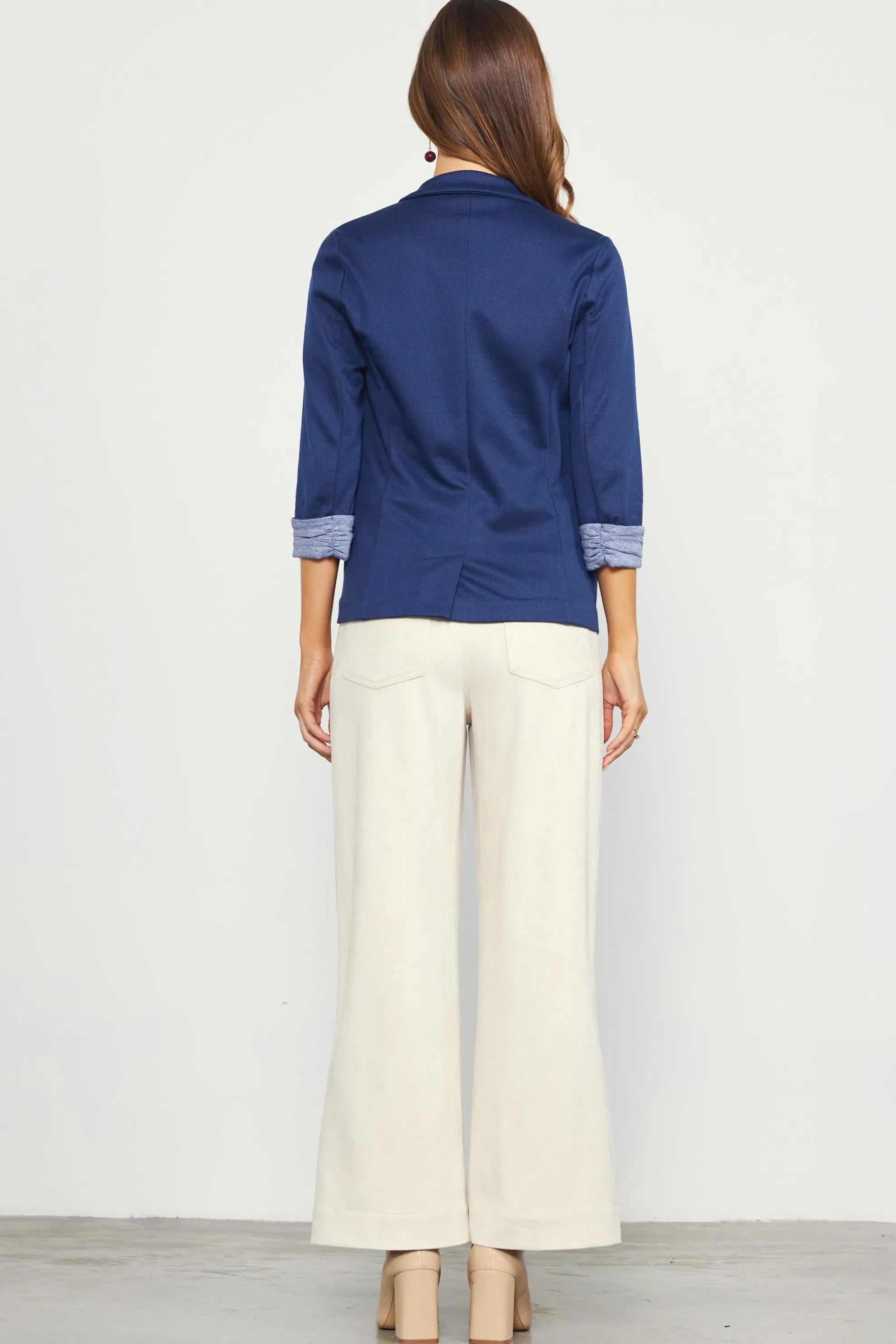 Three Quarter Sleeve Knit Blazer