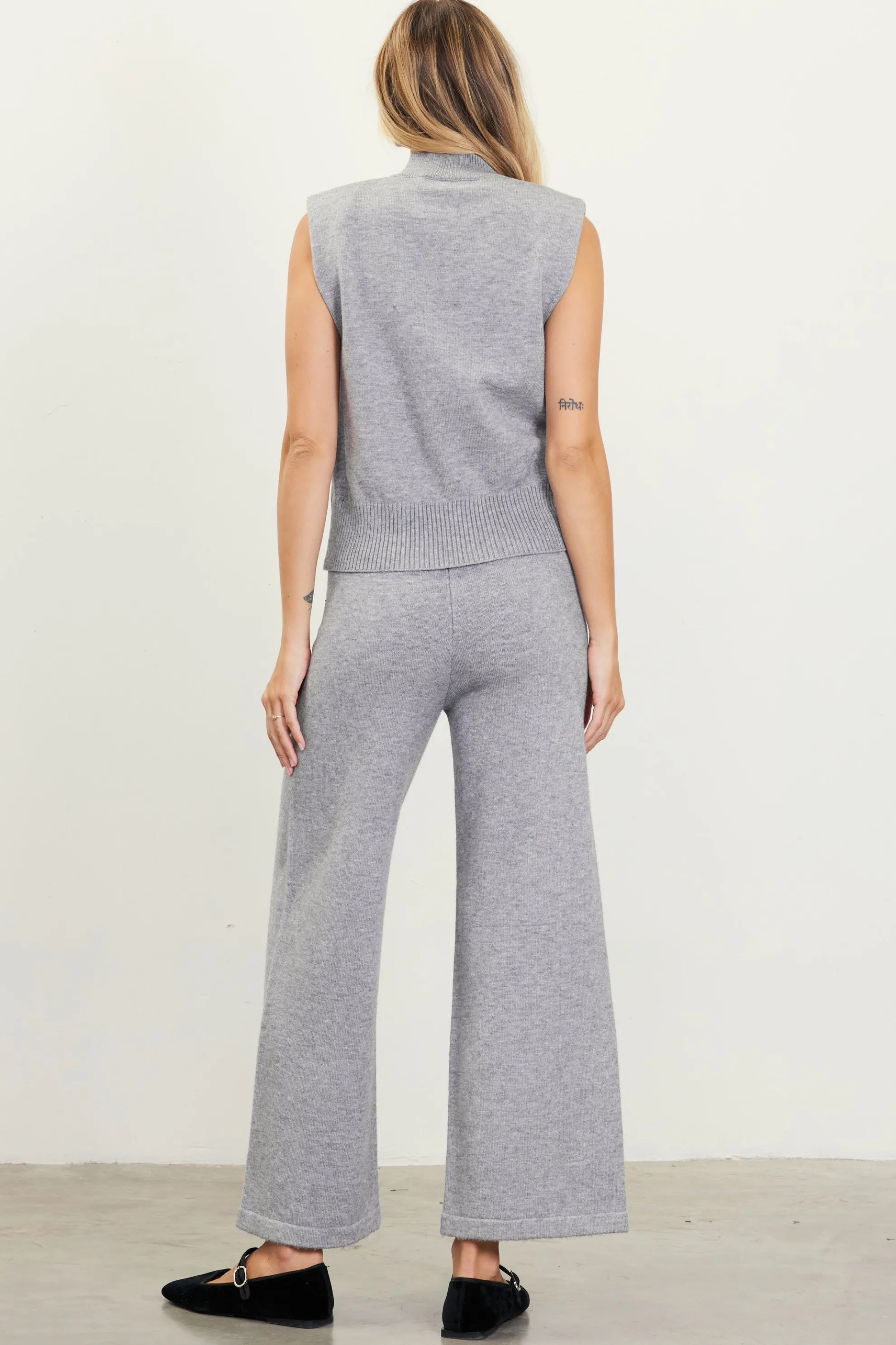 Mock Neck Sleeveless Knit Top